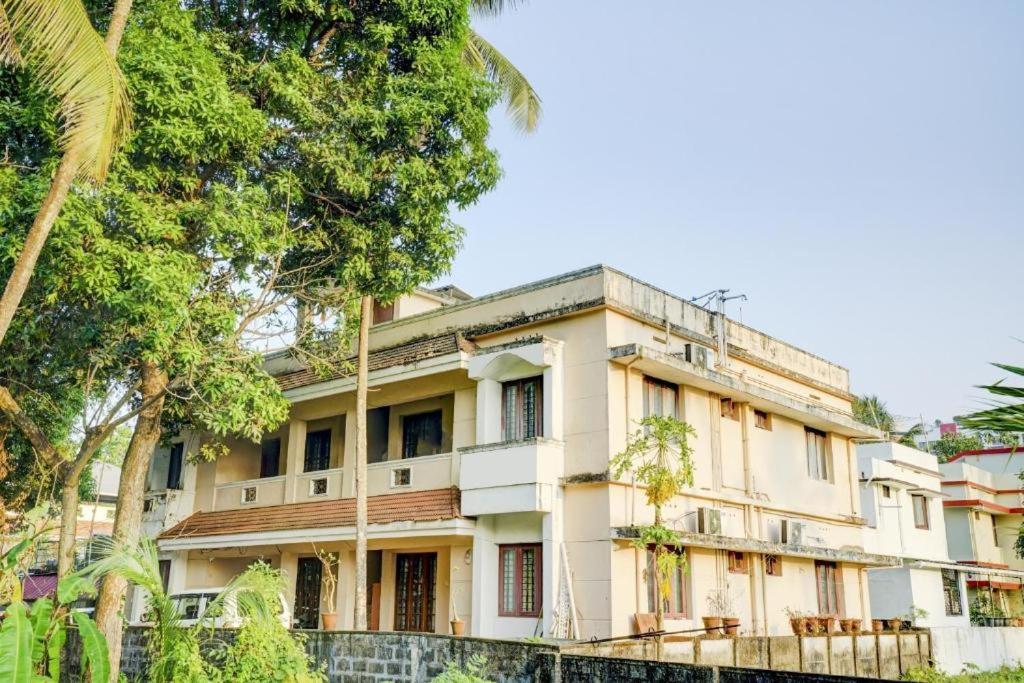 Shalom Palace Kochi Extérieur photo